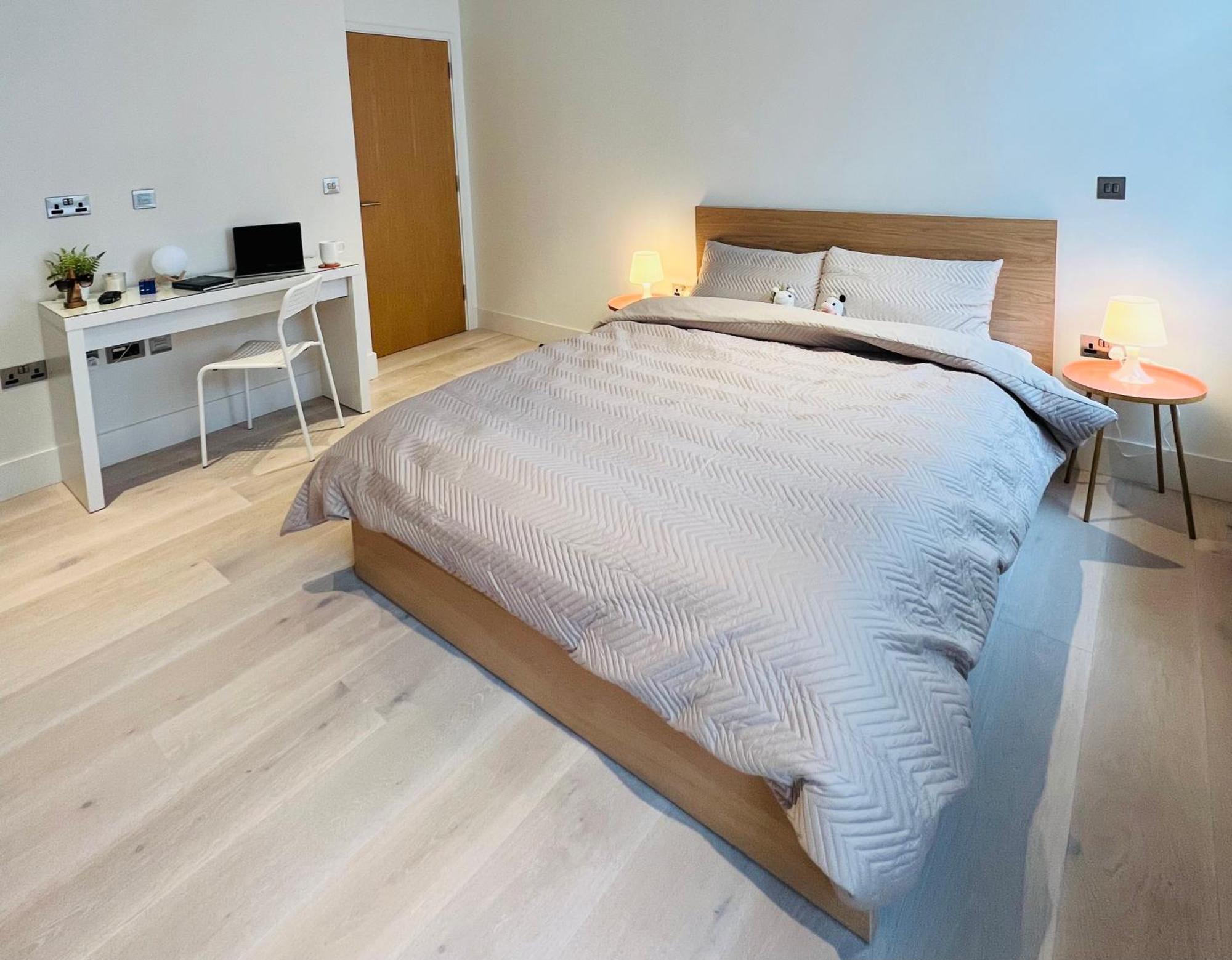 Privatunterkunft Private Room@leicestersquare In A Shared Flat *